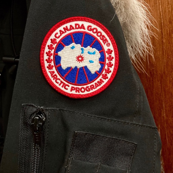 Canada goose down jacket - Picture 4 of 7